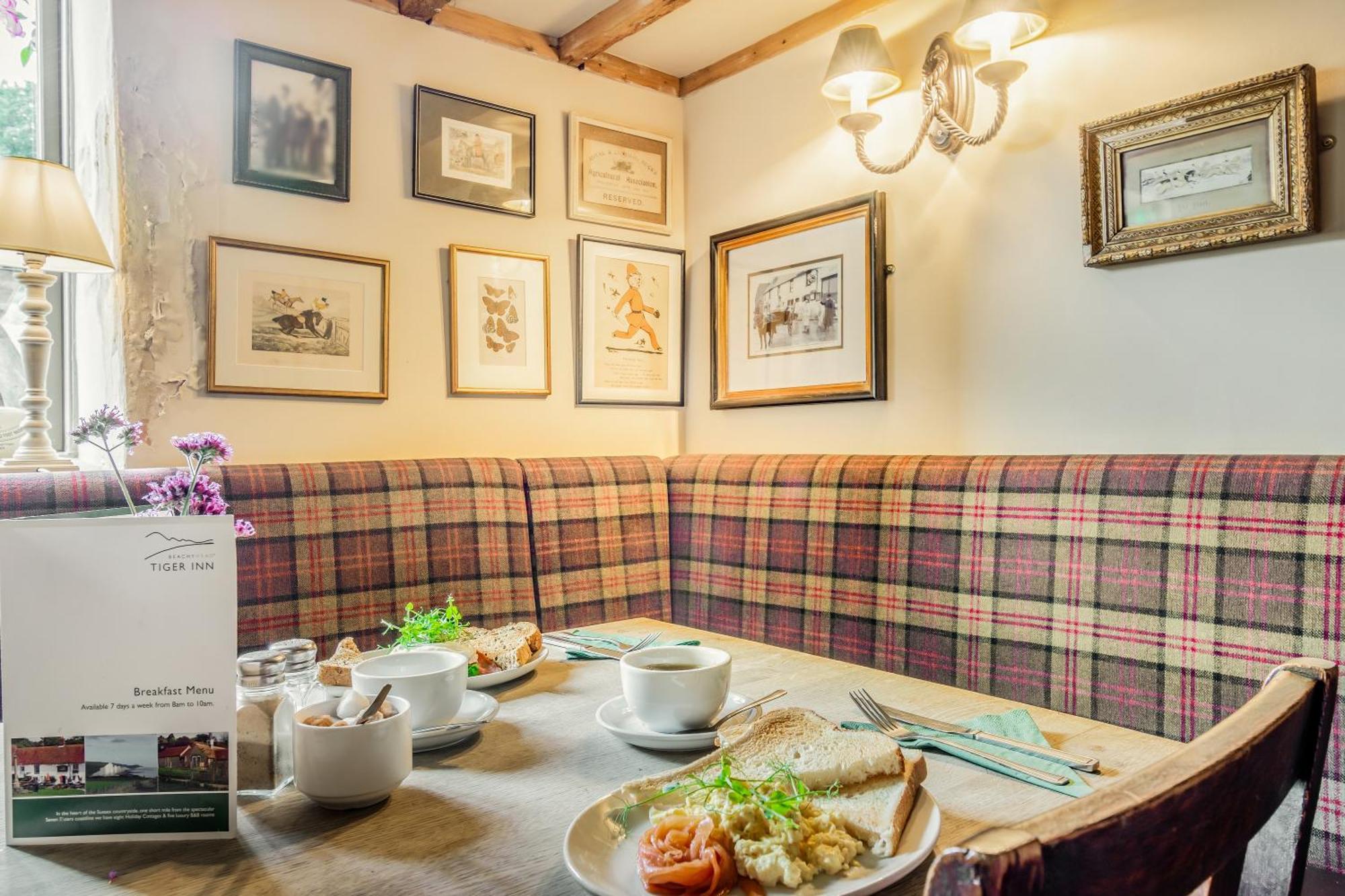Tiger Inn _ Minnie Истбурн Экстерьер фото
